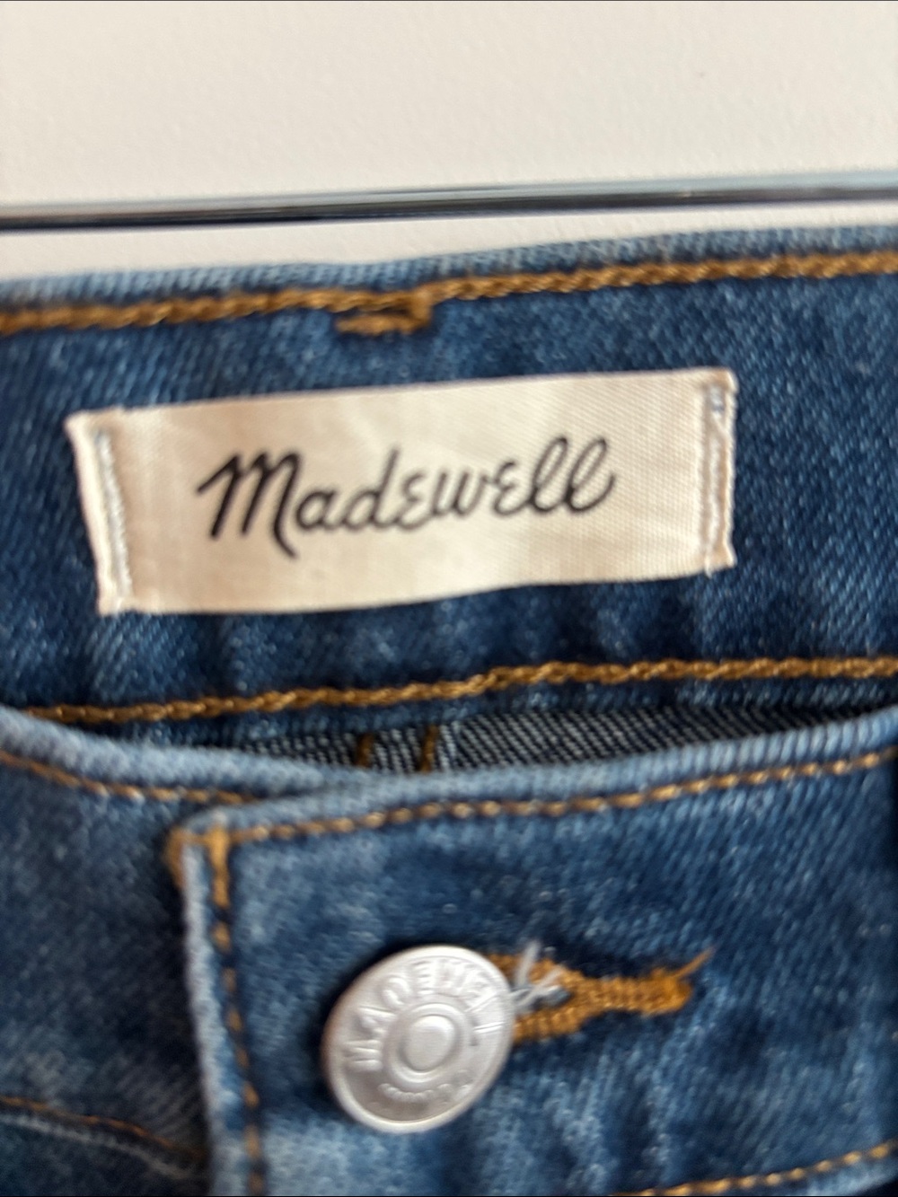 Madewell Sz 29 The Perfect Vintage Straight-Leg High Rise Jeans in Medium Blue - Picture 2 of 9